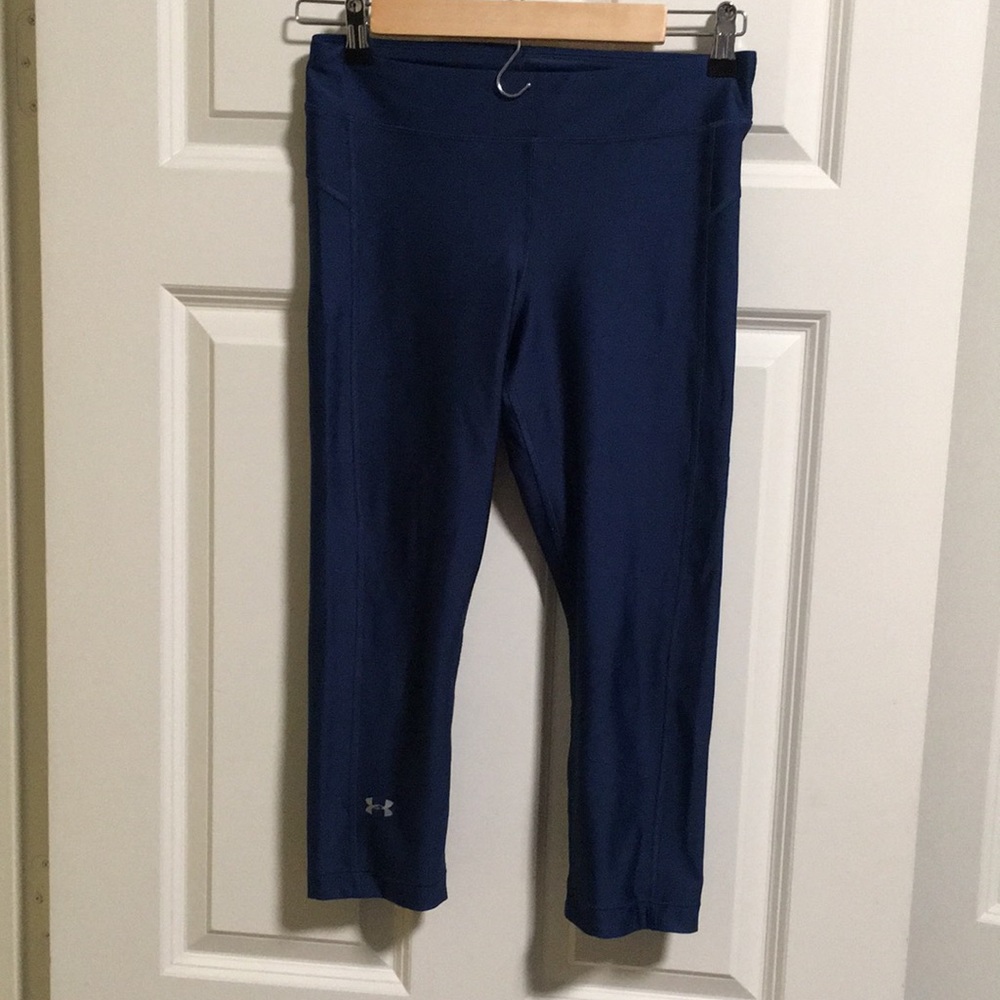 UA Heatgear capris